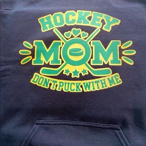 Mom hockey hoodie 50% cotton 50% polyester